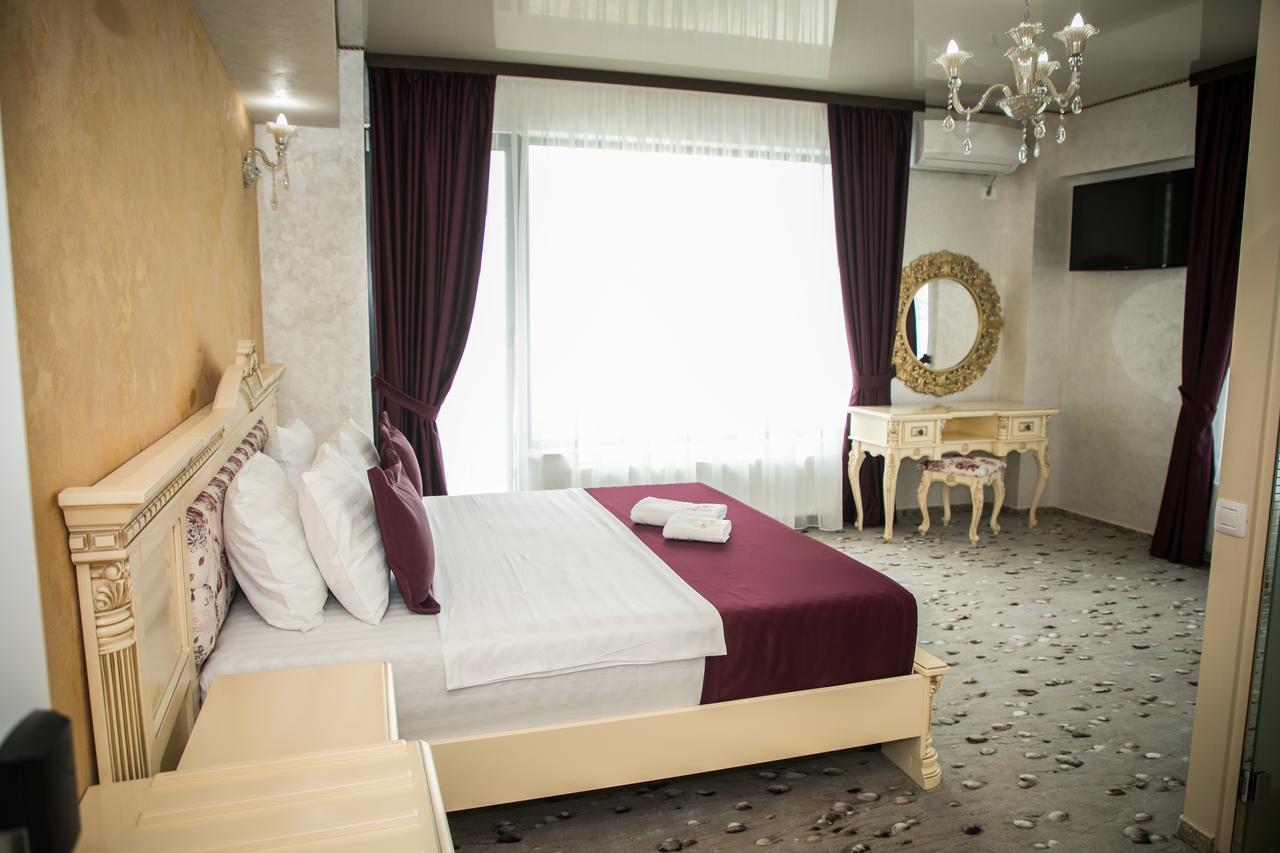 Almar Lake View Boutique H Adults Only Mamaia Eksteriør bilde