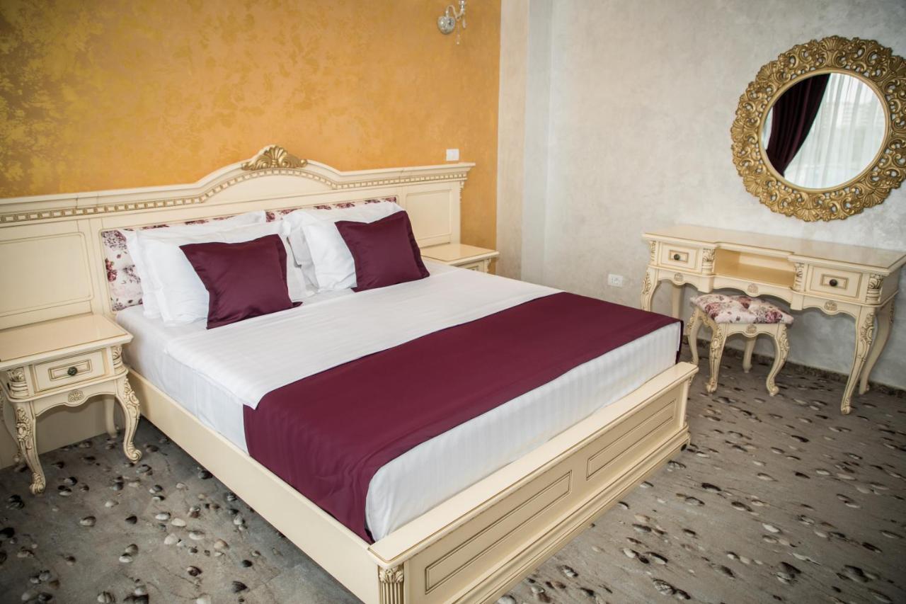 Almar Lake View Boutique H Adults Only Mamaia Eksteriør bilde