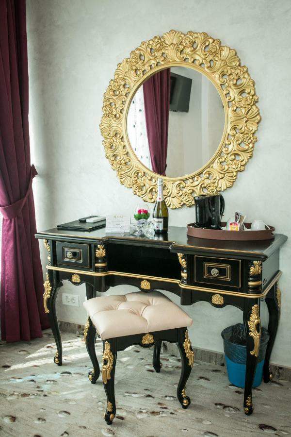 Almar Lake View Boutique H Adults Only Mamaia Eksteriør bilde