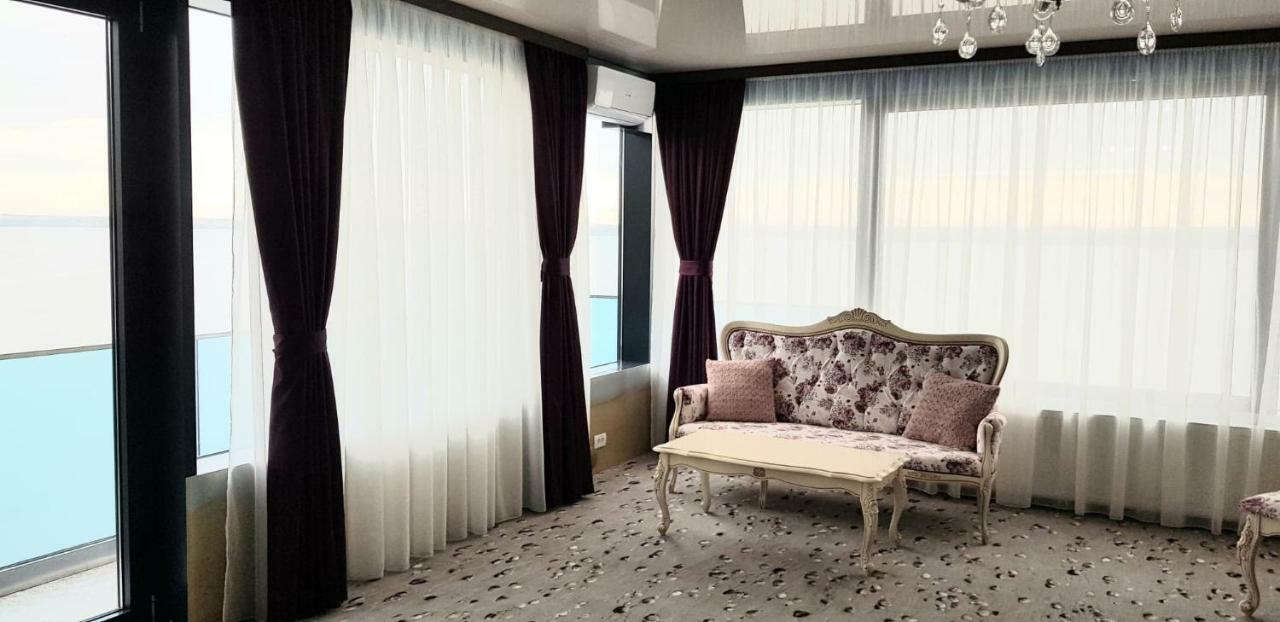 Almar Lake View Boutique H Adults Only Mamaia Eksteriør bilde