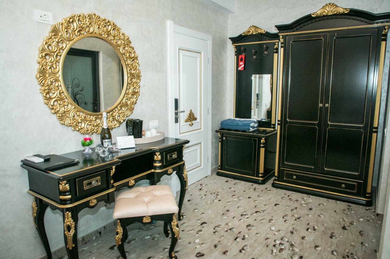 Almar Lake View Boutique H Adults Only Mamaia Eksteriør bilde
